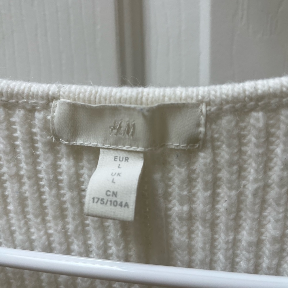 H&M Knitted sweater